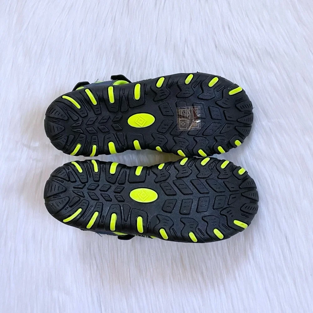 Dream Pairs Boys’ Athletic Closed Toe Sport Sandals - Picture 9 of 11